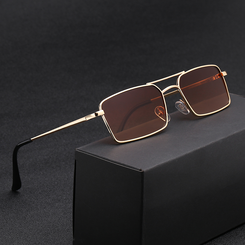 نظارات شمسية جديدة للنساء بتصم - مراجعة Designer Sunglasses وسعره