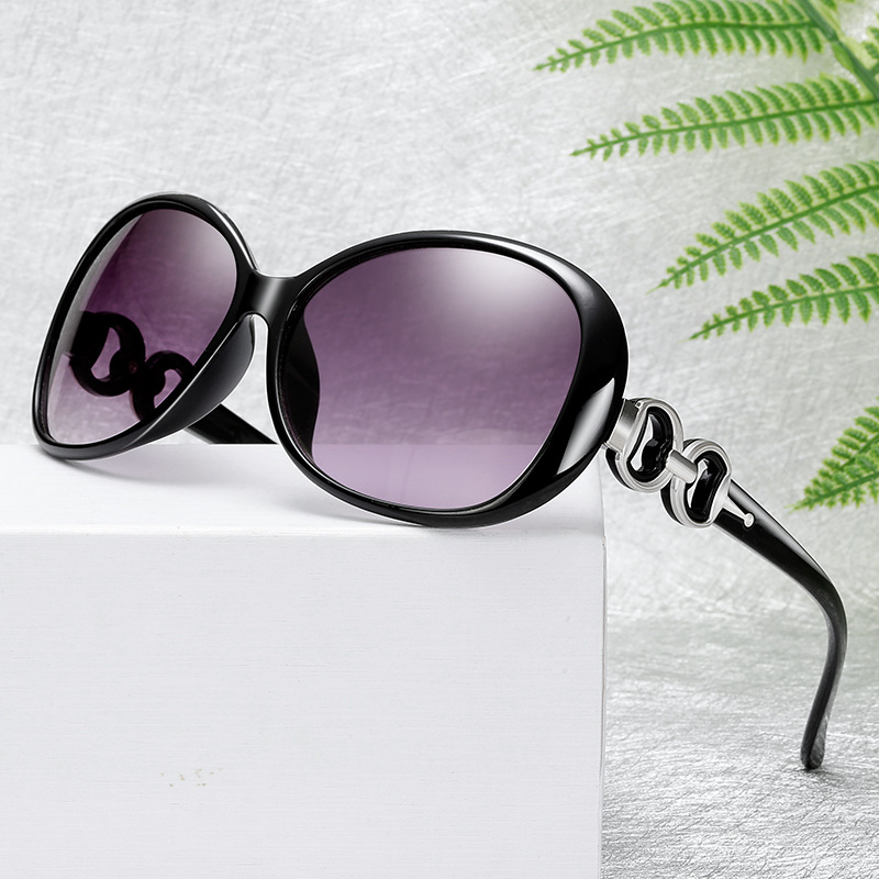 نظارات شمسية كلاسيكية عالية ال - مراجعة Designer Sunglasses وسعره