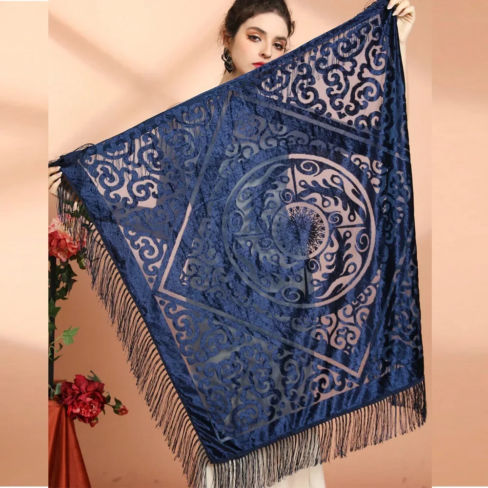 شال جاكار مخملي AW25 مع حواف ش - مراجعة Cashmere Scarf وسعره